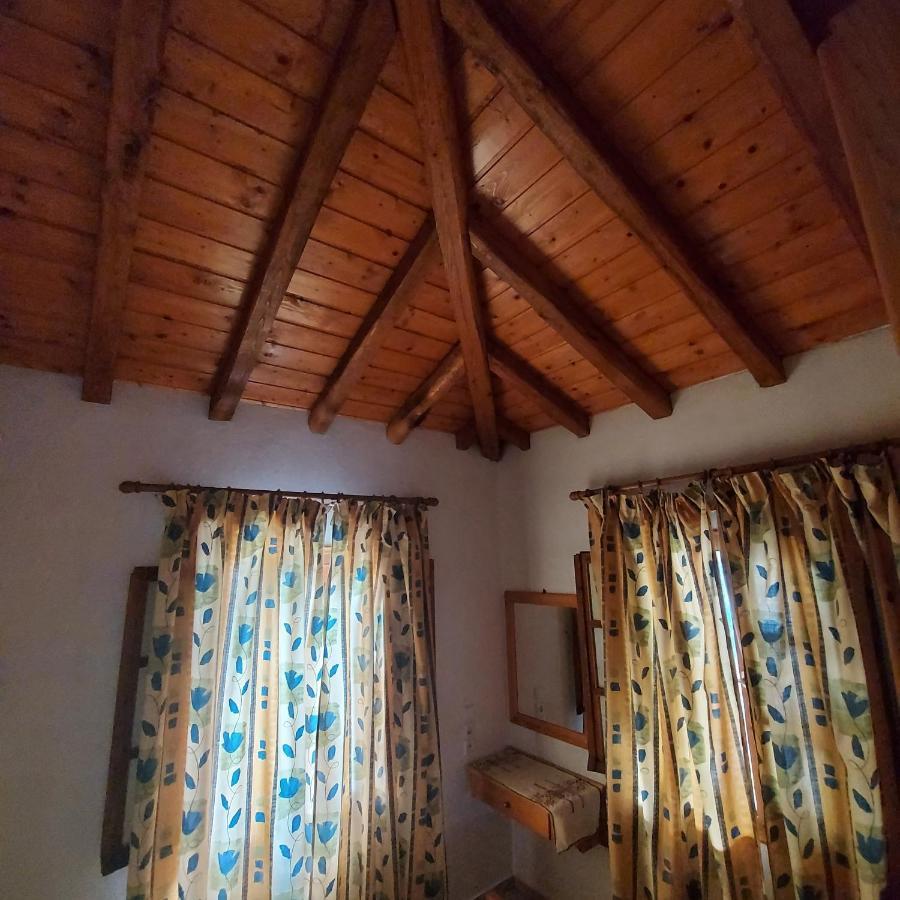 Villa Amfithea Moni Evaggelistrias Εξωτερικό φωτογραφία