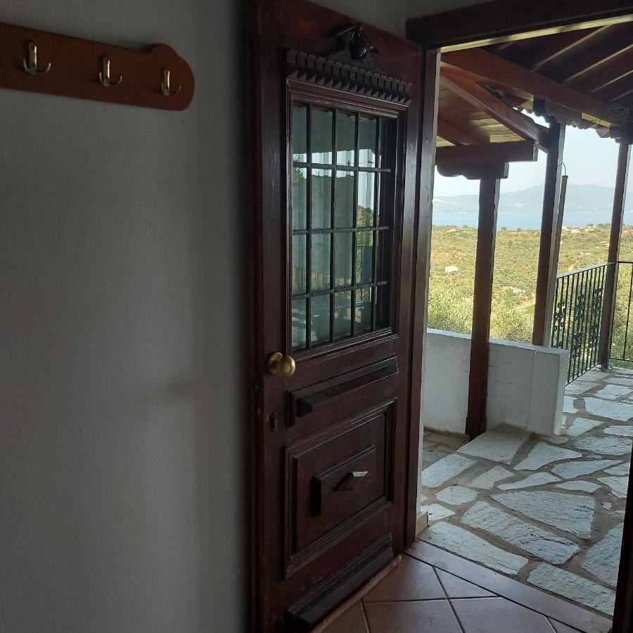 Villa Amfithea Moni Evaggelistrias Εξωτερικό φωτογραφία